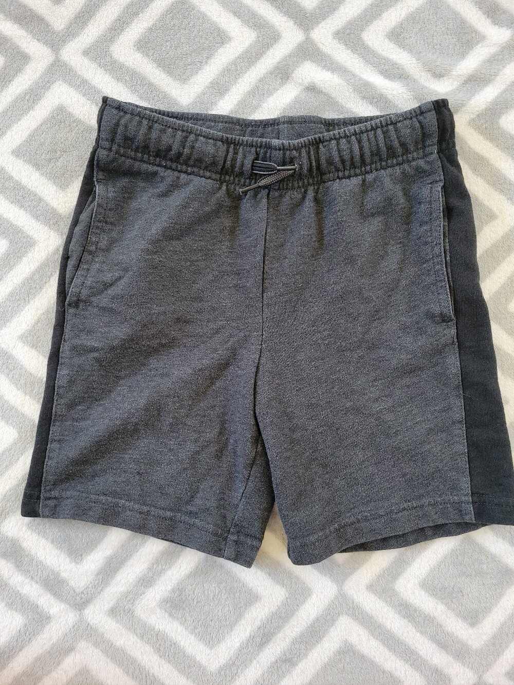 Boys size 4-5 shorts